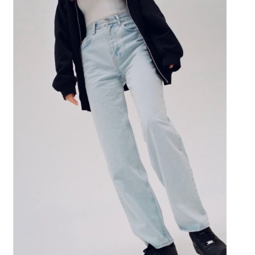 BDG high waisted baggy light wash jeans